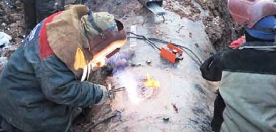 Пожарные потушили горящий в Башкирии газопровод "Челябинск-Петровск"