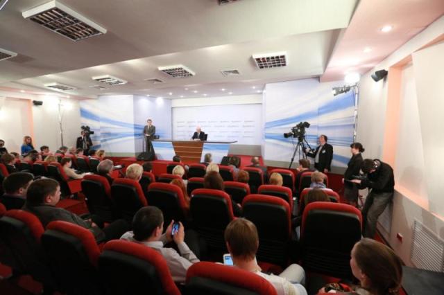 Рустэм Хамитов выставляет свою кандидатуру на выборы Президента Башкирии. Хамитов: Если будут соперники - ради бога – пожалуйста.
