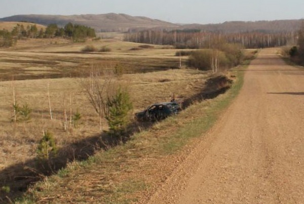 В Башкирии перевернулся «десятка» из Челябинской области, погиб 4-х летний ребенок.  ВАЗ-2110 на дороге п. Озерный - д. Батталово, двое взрослых пострадали, маленький ребенок погиб.