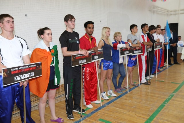 Первый мировой Чемпионат по кикбоксингу среди студентов стартовал в Уфе. Фотографии кикбоксеров мирового студенческого Чемпионата выложили в сеть. 